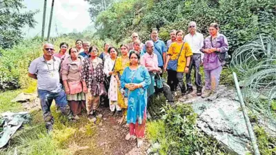 వరదల్లో చిక్కుకున్న 57మంది తమిళులు