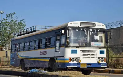 டிக்கெட் புக் பண்ணா போதும்!.. அரசு பேருந்து வீட்டுக்கே வரும்!.. ஆந்திராவில் அறிமுகம்!...