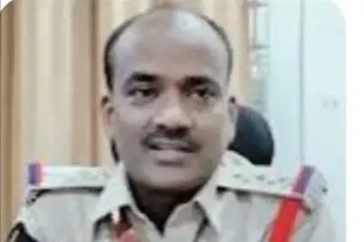 Kadiri Accident: కుక్క అడ్డుపడడంతో రైల్వే ఉద్యోగి మృతి