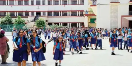 ગરમીના કારણે શાળાના સમયમાં ફેરફાર, વિદ્યાર્થીઓને અડધો કલાક વહેલી રજા