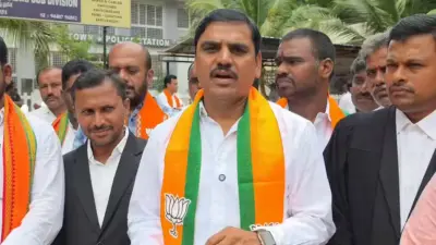 నటుడు ప్రకాశ్ రాజ్పై కదిరి పోలీస్ స్టేషన్లో బీజేపీ నేతలు ఫిర్యాదు