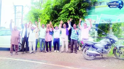 बिजली के अघोषित कटों से भडक़े लोगों ने किया प्रदर्शन