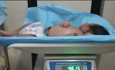 சாதனை... அரசு மருத்துவமனையில் 4.6 கிலோ எடையில் ஆண் குழந்தை சுகப் பிரசவம்... தாயும், சேயும் நலம்!