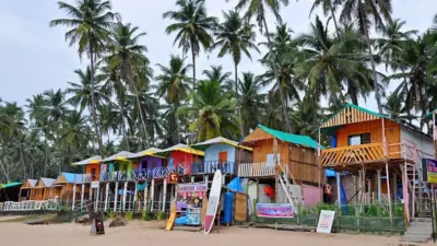 UHM Vacation IPO Day 3: GMP plunges sharply! Here's subscription status, price band and other details