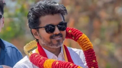 பூங்கொத்துடன் வீட்டிற்கு வந்த விஜயின் ஜோதிடர்! அடேங்கப்பா வரவேற்ப பாருங்க