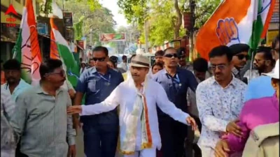 West Bengal Elections: Adhir Ranjan Alleges Attack By TMC Workers During Campaigning, Scuffle Video Surfaces