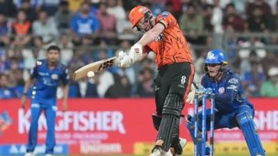 IPL 2026: वानखेड़े में चला हैदराबाद का 'नवाब' स्वैग; रयान रिकल्टन का शतक बेकार, SRH ने MI को 6 विकेट से रौंदा