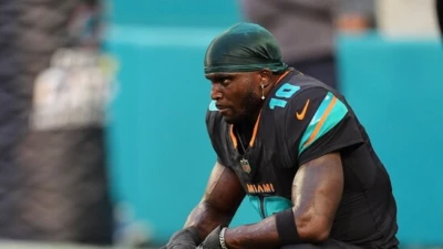 What is Tyreek Hill's net worth in 2026? A look at his salary, earnings and assets