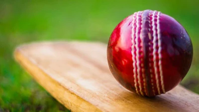 Shreyas Iyer Takes an Incredible Catch in Mid-Air, Rohit and Surya Left Astonished, Reaction Video Goes Viral