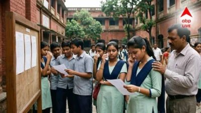 Madhyamik Result: মাধ্যমিকে উদ্বেগ বাড়িয়ে ৫০ শতাংশের নীচে নম্বর পেয়েছে ৫৫ শতাংশের বেশি পরীক্ষার্থী, মেধাতালিকায় নেই কলকাতা