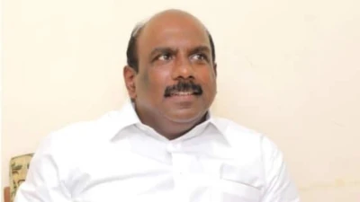 DMK: "பெயிண்ட் டப்பாவை எட்டி உதைத்து.." மனோஜ்பாண்டியனுக்கு ஆலங்குளம் தொகுதியில் எதிர்ப்பு!
