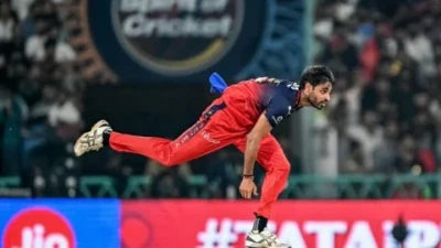 Bhuvneshwar Kumar महारिकॉर्ड बनाने से 1 विकेट दूर, IPL इतिहास में कोई तेज गेंदबाज नहीं कर सका है ऐसा