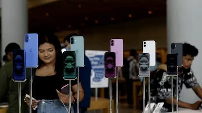 Apple Pay Likely to Launch in India in 2026,  Set to Rival Google Pay and UPI Apps