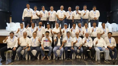 सूरत चैंबर ऑफ कॉमर्स मैनेजिंग कमिटी चुनाव में 'सहकार पैनल' की जीत, सभी 44 उम्मीदवार विजयी