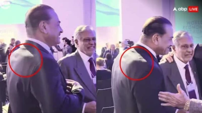 Asim Munir Wears Bulletproof Jacket To Davos, Trolled After Video Goes Viral