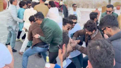 दोस्त की शादी में जूता चुराई की रस्म बनी जंग का मैदान, आर्यन खान का दिखा एक्शन अंदाज, देखें वीडियो