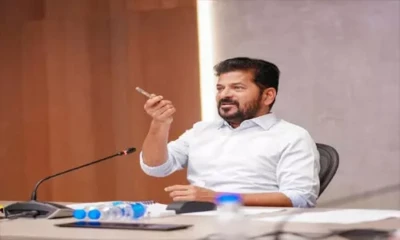 విద్యార్థులకు సకాలంలో పాఠ్య సామగ్రి