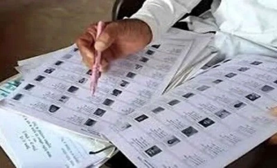 EC: తెలుగు రాష్ట్రాల్లో పూర్తిగా ఓటర్ల జాబితా ప్రక్షాళన