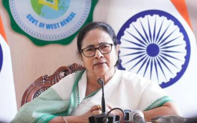 Mamata banerjee: ಮೋದಿ ಸರ್ಕಾರ 15 ದಿನ ಇರುತ್ತೋ.. ಇಲ್ವೋ- ಮಮತಾ ಬ್ಯಾನರ್ಜಿ