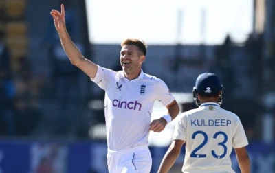 IND vs ENG : டெஸ்ட் கிரிக்கெட்டில் புதிய 'வரலாறு' படைத்த பவுலர்!