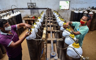 ಭಾರತದ ಆಸ್ಪತ್ರೆಗಳಿಗೆ ಆಕ್ಸಿಜನ್ ಕಳುಹಿಸಲು ಇಮ್ರಾನ್ ಖಾನ್ ಗೆ ಪಾಕ್ ನಾಗರಿಕರ ಆಗ್ರಹ