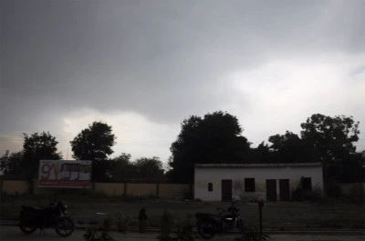 शामली में हल्की बारिश से गर्मी से राहत, लेकिन उमस ने फिर बढ़ाई परेशानी