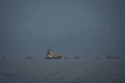 What's Happening in the Strait of Hormuz? Iran's Bold Moves Amid Ceasefire Tensions