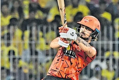 IPL: ఐపీఎల్ ప్లే ఆఫ్స్‌కు దూసుకెళ్లిన సన్ రైజర్స్