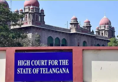సోషల్ మీడియా పోస్టులపై కోర్టు ఆగ్రహం.కేసు నమోదు