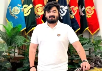 పోక్సో కేసులో సంచలనం...పోలీసుల ముందు లొంగిపోయిన బండి భగీరథ్!