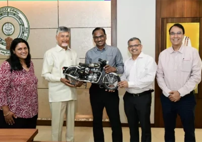 బుల్లెట్ వేగంతో బుల్లెట్ మోటార్ సైకిల్ ప్రాజెక్టు
