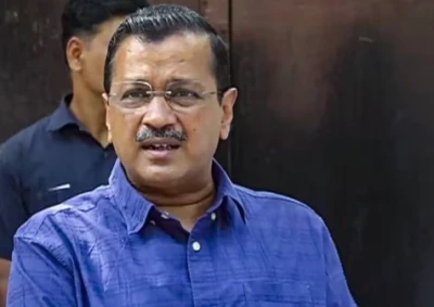 न्यायालयाच्या अवमान प्रकरणी केजरीवालांसह 'आप'च्या सहा नेत्यांना नोटीस