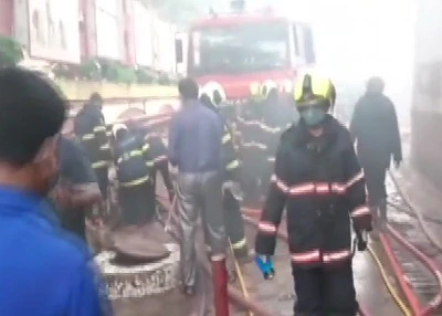 షాపింగ్ మాల్లో ఘోర అగ్ని ప్రమాదం