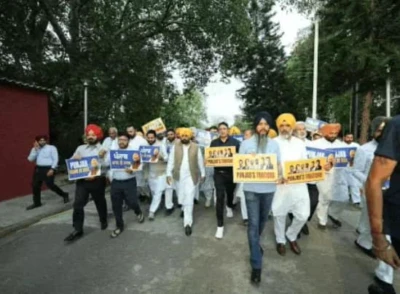 CM ਮਾਨ ਵਿਧਾਇਕਾਂ ਸਣੇ ਰਾਸ਼ਟਰਪਤੀ ਨੂੰ ਮਿਲਣ ਲਈ ਰਵਾਨਾ, ਦੁਪਹਿਰ 12 ਵਜੇ ਹੋਵੇਗੀ ਮੁਲਾਕਾਤ