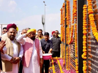 ਫੁੱਟ ਪਾਊ ਰਾਜਨੀਤੀ ਅਤੇ ਭਾਈਚਾਰਿਆਂ 'ਚ ਟਕਰਾਅ ਪੈਦਾ ਕਰਨ ਦੀਆਂ ਕੋਸ਼ਿਸ਼ਾਂ ਲੋਕਤੰਤਰ ਲਈ ਵਧੇਰੇ ਘਾਤਕ ਅਤੇ ਸਾਡੇ ਸ਼ਹੀਦਾਂ ਦੇ ਆਦਰਸ਼ਾਂ ਦੇ ਵਿਰੁੱਧ- CM ਮਾਨ