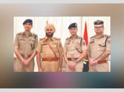 DGP ਪੰਜਾਬ ਵੱਲੋਂ ਸਬ-ਇੰਸਪੈਕਟਰ ਸੁਰਜੀਤ ਸੈਣੀ ਦਾ ਵਿਸ਼ੇਸ਼ ਸਨਮਾਨ; 'ਕਮੈਂਡੇਸ਼ਨ ਡਿਸਕ' ਨਾਲ ਨਿਵਾਜਿਆ