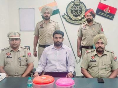 ਲੁਧਿਆਣਾ ਪੁਲਿਸ ਦੀ ਵੱਡੀ ਕਾਰਵਾਈ: ਫਰਾਰ ਦੋਸ਼ੀ ਸਮੇਤ ਦੋ ਨੌਜਵਾਨ ਨਜਾਇਜ਼ ਅਸਲੇ ਨਾਲ ਗ੍ਰਿਫਤਾਰ