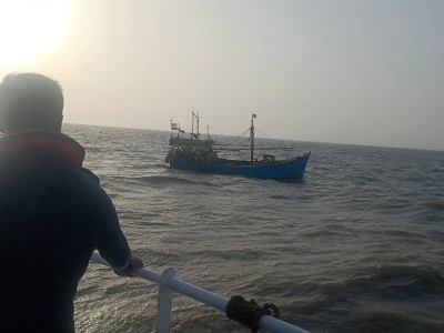 Injured fisherman rescued from Porbandar Sea