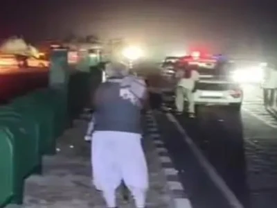 ట్రక్కు-కారు భీకరంగా ఢీకొని ఏడుగురు మృతి.. సురేంద్రనగర్‌లో విషాదం!