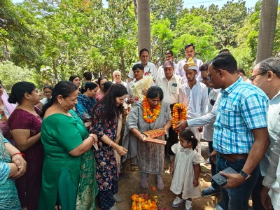 गाजियाबाद में महापौर सुनीता दयाल ने 7 करोड़ की लागत से 14 विकास कार्यों का किया शिलान्यास