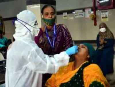 മഹാരാഷ്ട്രയില് കോവിഡ് കേസുകള് കുറയുന്നു