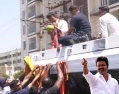 "விஜய் அண்ணா இந்தாங்க இளநீர்!".. தவெக தலைவர் செய்த 'க்யூட்' செய்கை.. உருகிப்போன தொண்டர்கள்.. வைரல் வீடியோ..!!!