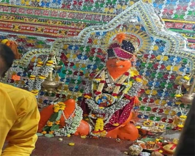 धुंडा मारुती येथे हनुमान जयंती उत्साहात साजरी