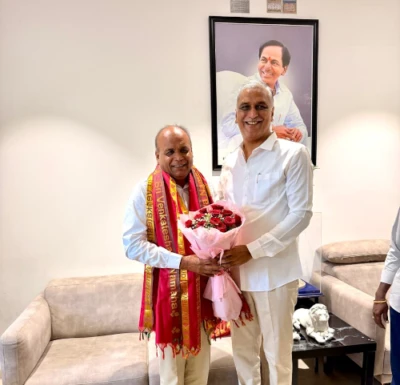 హరీష్ రావును కలిసిన మాజీ జెడ్పిటిసి తానాజీ రావు