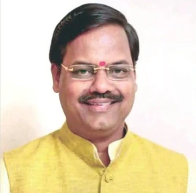 रत्नागिरी : कोकण विधान परिषद निवडणुकीत महाविकास आघाडीकडून बाळ माने यांना उमेदवारी