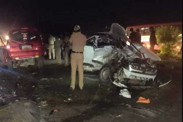 10 tamilians killed in an accident in karnataka