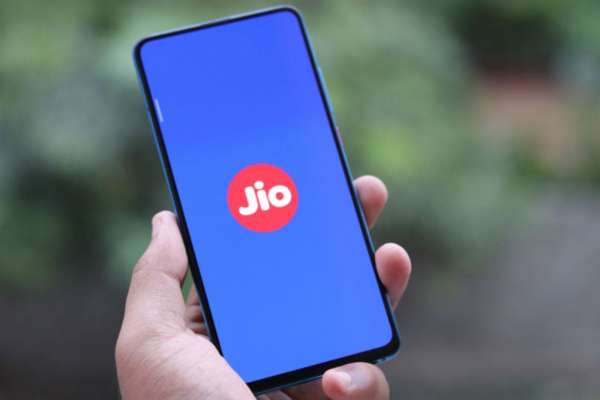 Reliance Jio launches nationwide voice & video Wifi calling ...