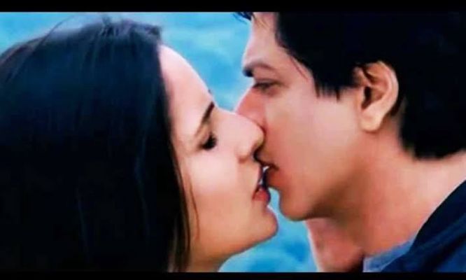 Movies scenes romantic kissing The 10