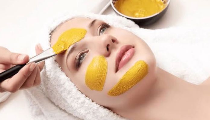 5 Homemade Besan Face Packs For Glowing Skin - Lifeberrys English |  DailyHunt