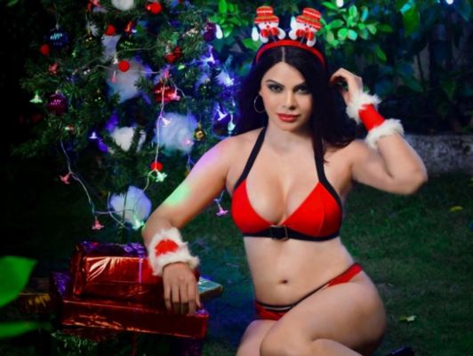 Sherlyn Chopra Becomes Super Hot Santa Such A Hot Video Getting Viral Click Here To See News Crab Dailyhunt sherlyn chopra becomes super hot santa